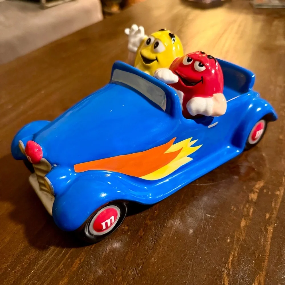 VTG M&M'S Ceramic Car Candy Dish - Red & Yellow M&M Figures